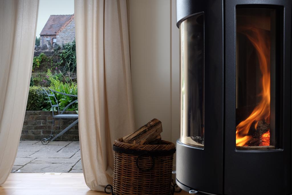 Host & Stay - The Raven Hotel Much Wenlock Eksteriør billede