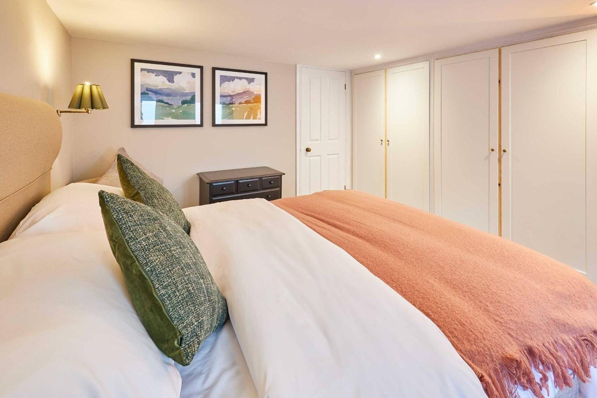 Host & Stay - The Raven Hotel Much Wenlock Eksteriør billede