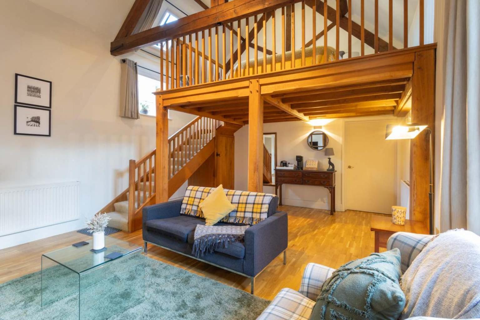 Host & Stay - The Raven Hotel Much Wenlock Eksteriør billede