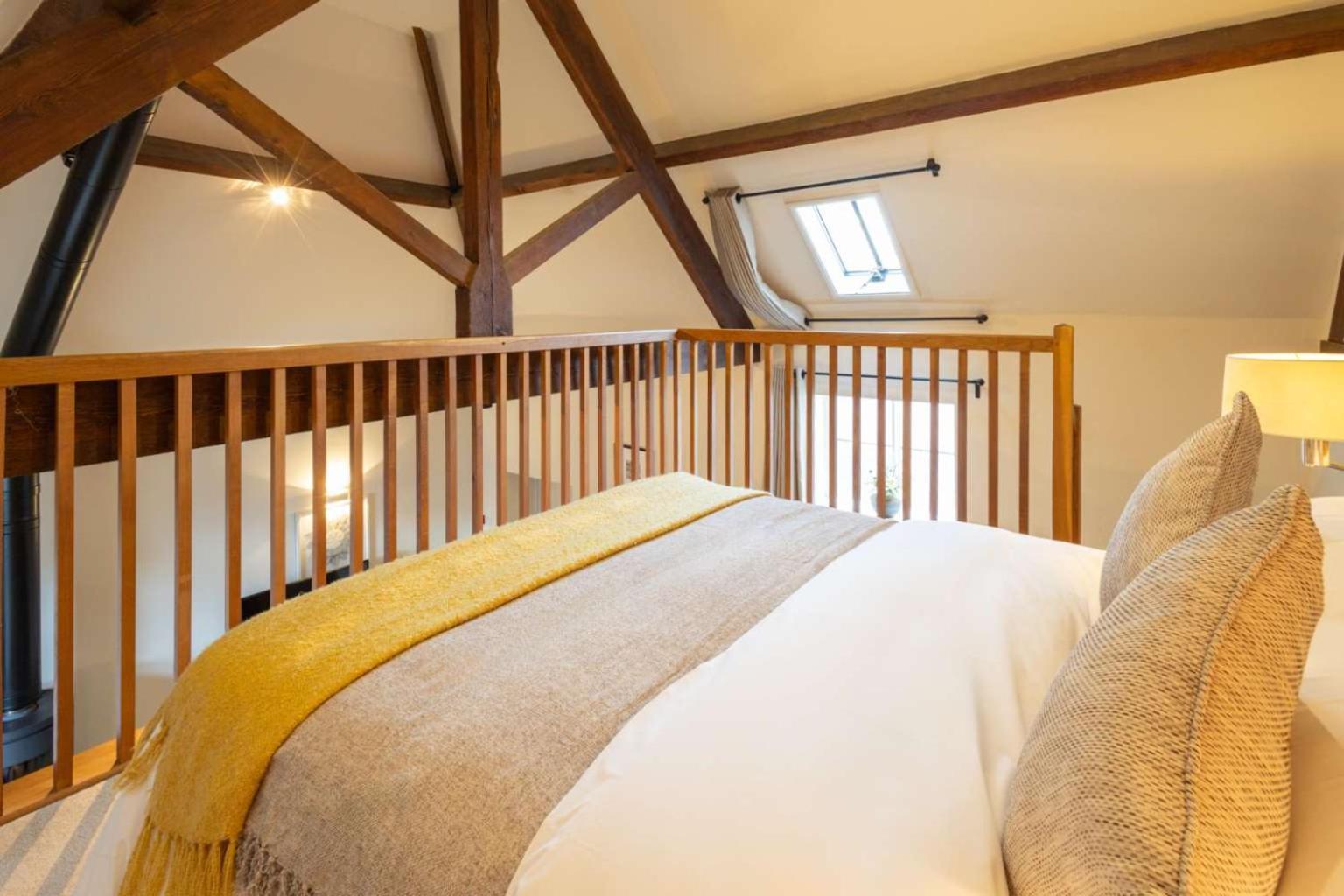 Host & Stay - The Raven Hotel Much Wenlock Eksteriør billede