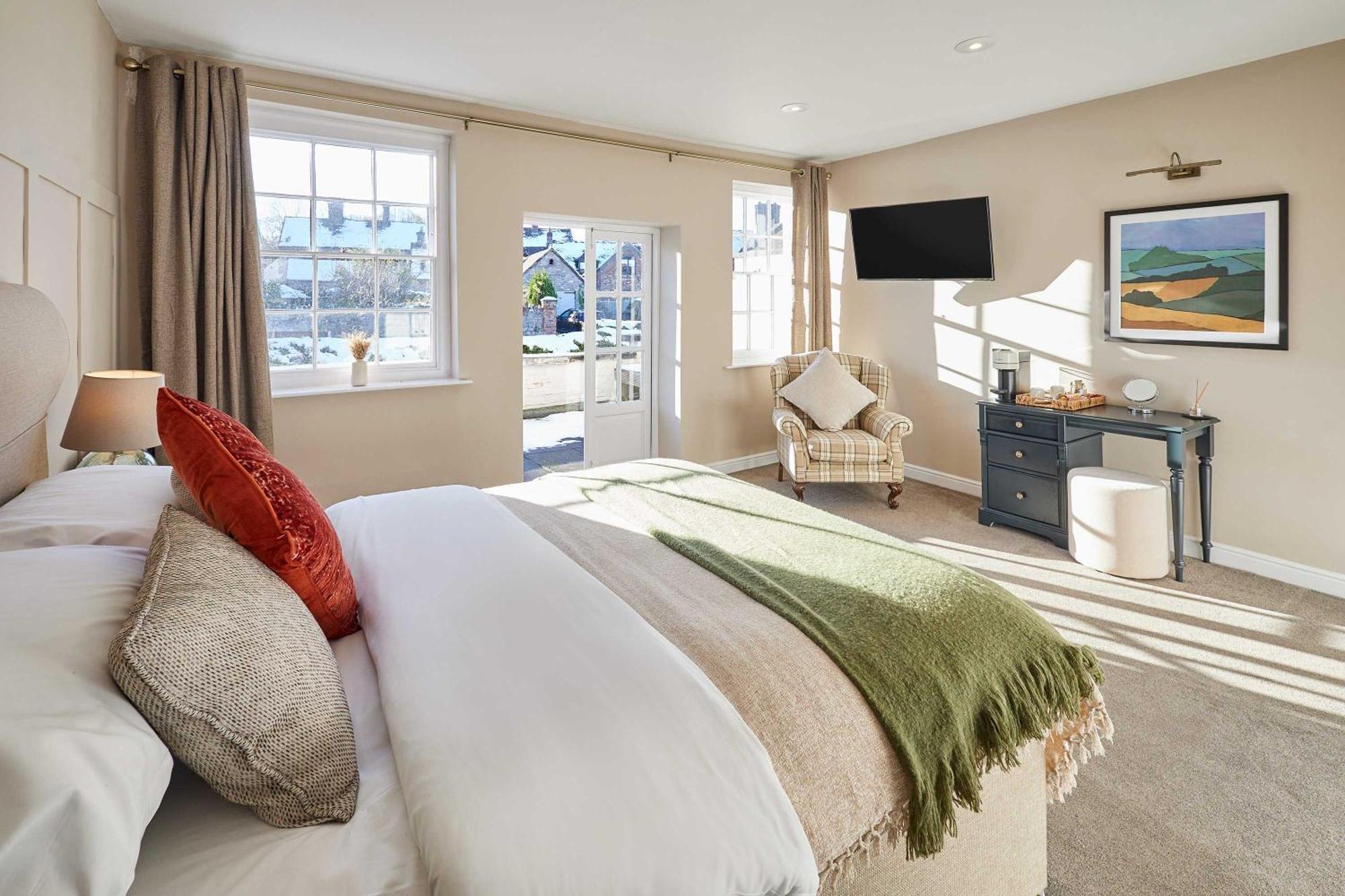 Host & Stay - The Raven Hotel Much Wenlock Eksteriør billede